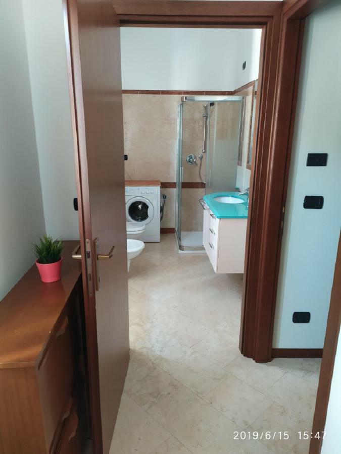 Appartamento Con Giardino A Cisano Di Bardolino Exterior foto